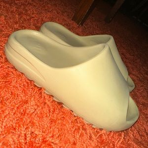 Resin Yeezy Slides Size 9